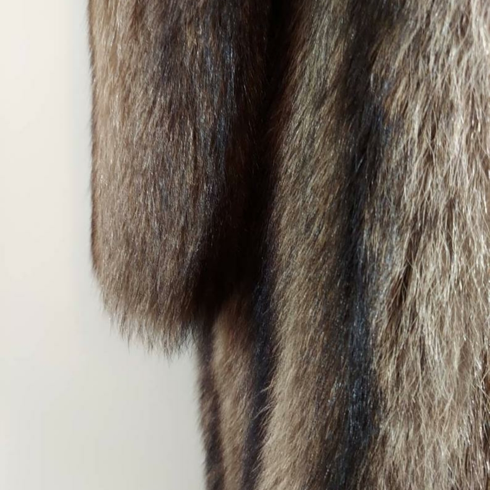 LAST CALL🌺 Luxury vtg full length fur racoon striped coat - Picture 6 of 10